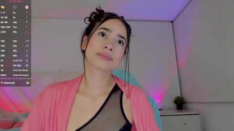 Snapshot of saely1 chatting on 02-19-26, 02:07 saely1 online show from 02-19-26, 02:07