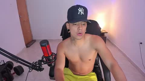 saenz_hotx online show from 10-11-25, 05:55