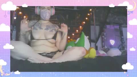 Snapshot of sagedelavine chatting on 10-30-25, 09:11 Sage online show from 10-30-25, 09:11