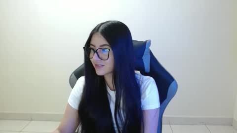 Sahaliefox  online show from 01-06-26, 06:55