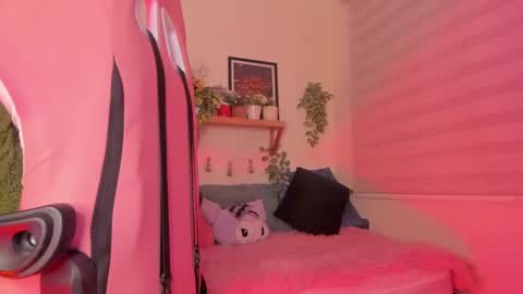 saharayumm online show from 02-25-25, 09:02