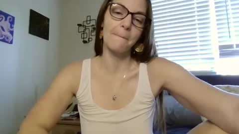 Lelo online show from 01-15-25, 06:08