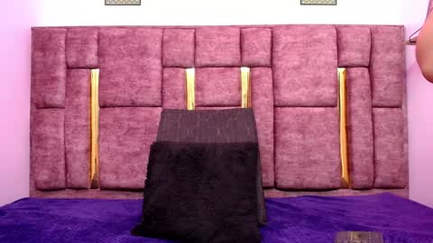 sara online show from 12-16-25, 03:11