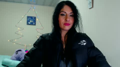 Karina online show from 12-18-24, 01:48