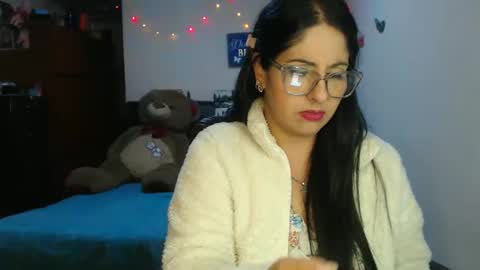 Karina online show from 11-28-25, 02:47