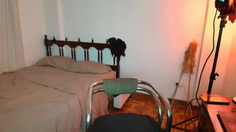 Sindy Scott online show from 02-05-26, 07:51