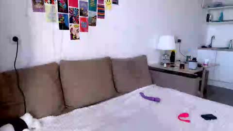 Sofia online show from 10-17-25, 11:46