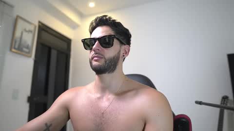 Snapshot of saimonhot1 chatting on 10-21-25, 08:42 saimon online show from 10-21-25, 08:42