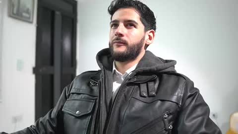 Snapshot of saimonhot1 chatting on 11-20-25, 05:23 saimon online show from 11-20-25, 05:23