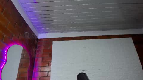 sainix_ online show from 10-15-25, 03:06