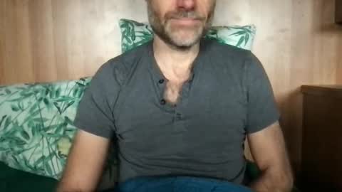 saint009 online show from 10-15-25, 11:43