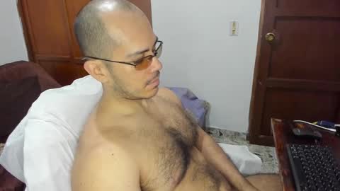 Snapshot of saintedy01 chatting on 03-09-25, 03:05 saintedy01 online show from 03-09-25, 03:05