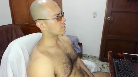 Snapshot of saintedy01 chatting on 09-16-25, 01:01 saintedy01 online show from 09-16-25, 01:01