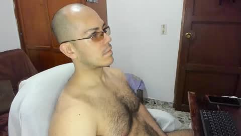 Snapshot of saintedy01 chatting on 09-19-25, 12:28 saintedy01 online show from 09-19-25, 12:28