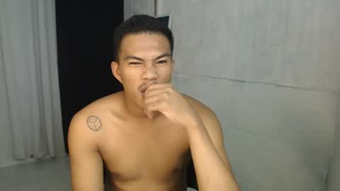 Taylor online show from 10-26-25, 03:40