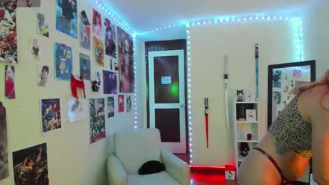 sakura_of online show from 10-02-25, 01:51