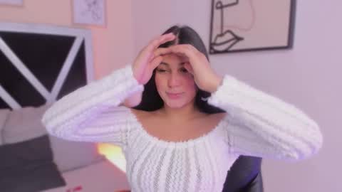 Snapshot of salem_sp chatting on 12-22-25, 11:40 Salem online show from 12-22-25, 11:40