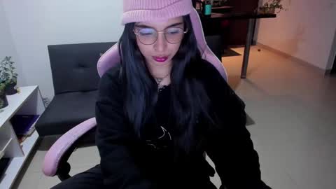 Snapshot of sallymaddoxx chatting on 03-04-25, 05:32 sallymaddoxx online show from 03-04-25, 05:32