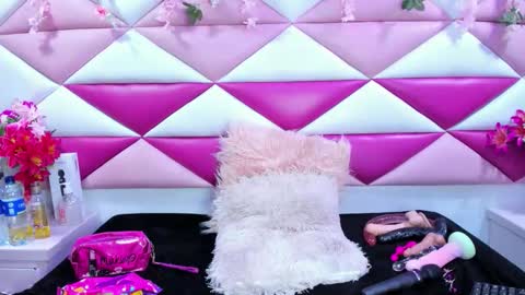 salmasanto online show from 12-18-25, 02:39