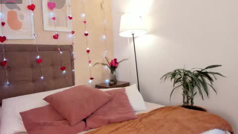 Salo     online show from 02-14-26, 03:42