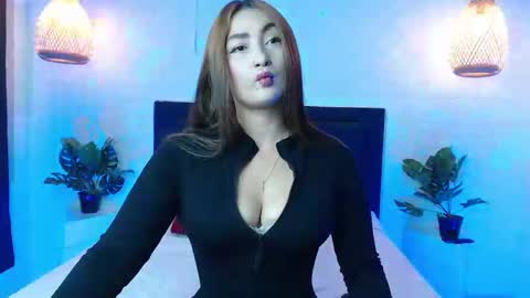SALOME online show from 01-22-25, 01:42
