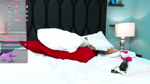 Snapshot of salome_adams1 chatting on 01-03-25, 06:57 online show from 01-03-25, 06:57