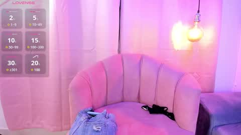 Snapshot of salome_and_karol chatting on 12-23-24, 01:35 salome_and_karol online show from 12-23-24, 01:35