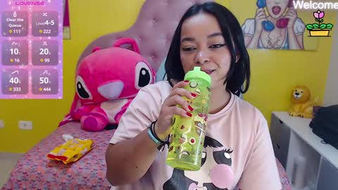 Snapshot of salome_franco chatting on 12-18-24, 11:19 Sofii online show from 12-18-24, 11:19