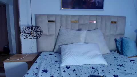 salome_rivas__ online show from 12-17-25, 12:00
