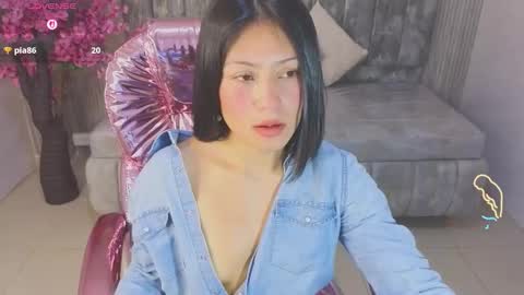 Salome  online show from 11-21-25, 01:21