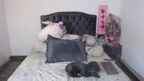 yenny online show from 01-14-26, 03:34