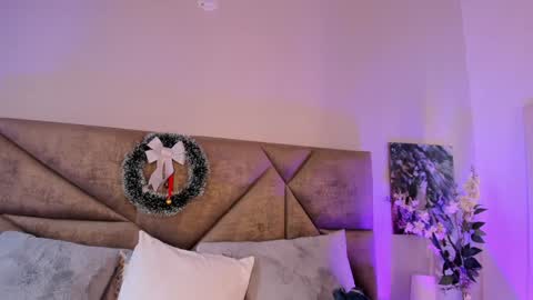 Salome online show from 12-27-24, 06:31