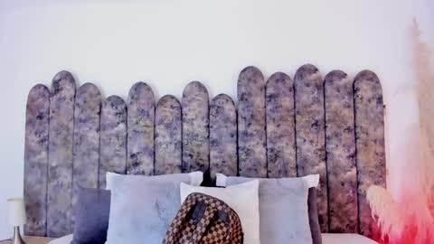 Salome online show from 10-13-25, 10:10