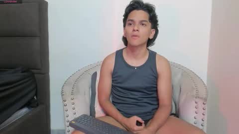 Snapshot of salomonmendoza chatting on 11-03-25, 02:13 salomonmendoza online show from 11-03-25, 02:13