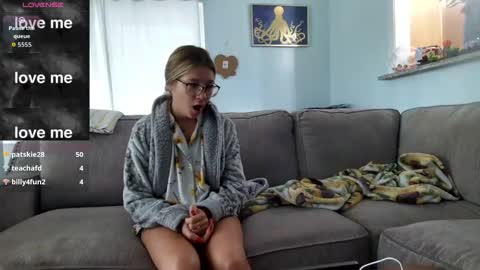 Salty Captain 69  Hat Girl 69 online show from 10-09-25, 02:15