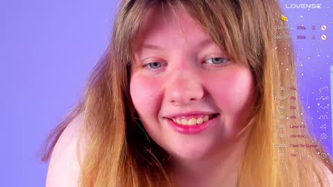 Snapshot of salut_love chatting on 01-16-25, 07:10 Ruby online show from 01-16-25, 07:10