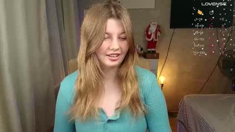 Snapshot of salut_love chatting on 12-19-25, 03:30 Ruby online show from 12-19-25, 03:30