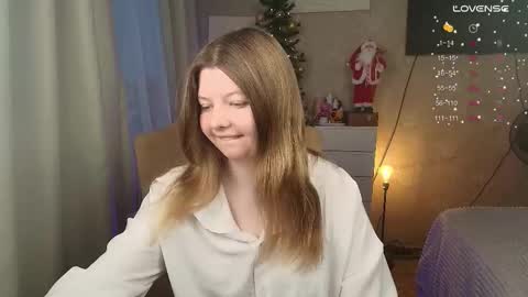 Snapshot of salut_love chatting on 12-21-25, 12:34 Ruby online show from 12-21-25, 12:34