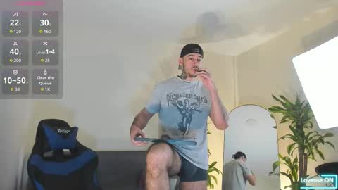 Salvatore online show from 10-31-25, 03:07