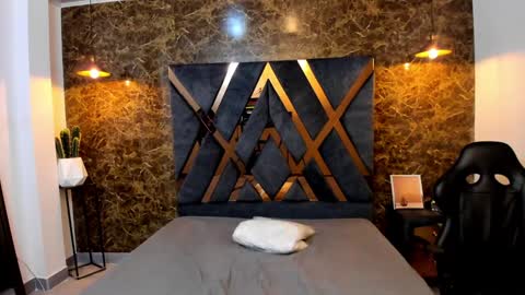 SALVATORE online show from 01-18-25, 02:33