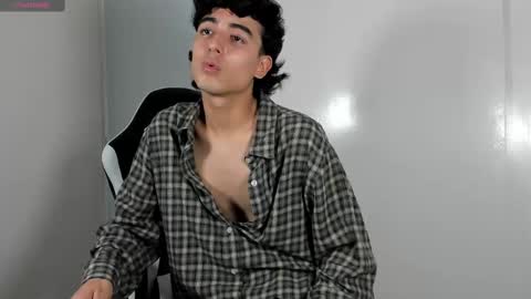 Snapshot of salvatore_montt chatting on 03-02-25, 12:53 salvatore_montt online show from 03-02-25, 12:53