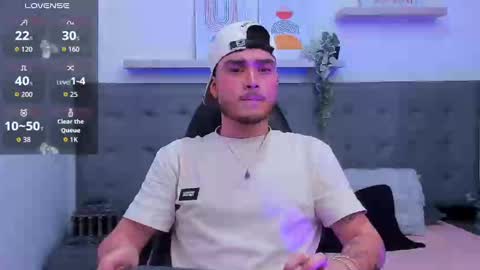 Snapshot of salvatore_muller chatting on 11-11-25, 10:10 Salvatore online show from 11-11-25, 10:10