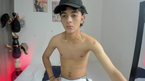 Snapshot of sam__cute chatting on 12-30-24, 07:00 sam__cute online show from 12-30-24, 07:00
