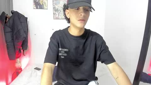 Snapshot of sam__cute chatting on 12-31-24, 04:27 sam__cute online show from 12-31-24, 04:27