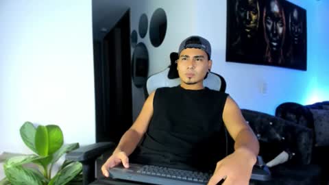 Snapshot of sam_knight_ chatting on 01-11-26, 11:26 SAM online show from 01-11-26, 11:26