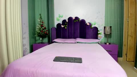 sam_naughty18 online show from 12-15-24, 11:12