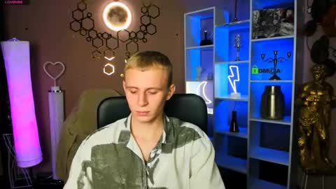 Snapshot of sam_nexor chatting on 11-24-25, 08:08 Sam online show from 11-24-25, 08:08