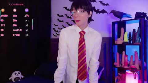 Snapshot of sam_russo chatting on 10-28-25, 07:34 Sam online show from 10-28-25, 07:34