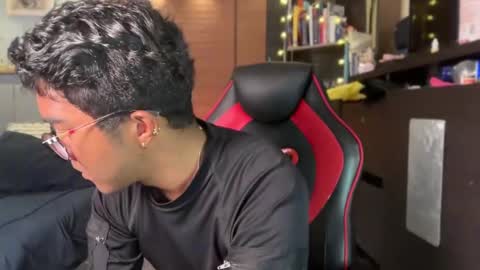 SAMUEL THOMPSON online show from 03-04-25, 09:11