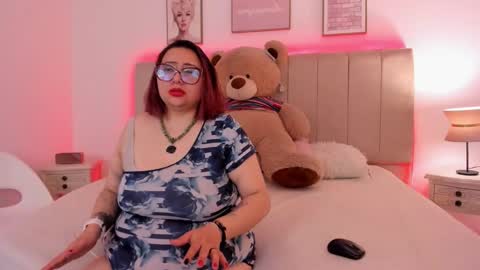 Samantha  online show from 10-22-25, 05:19